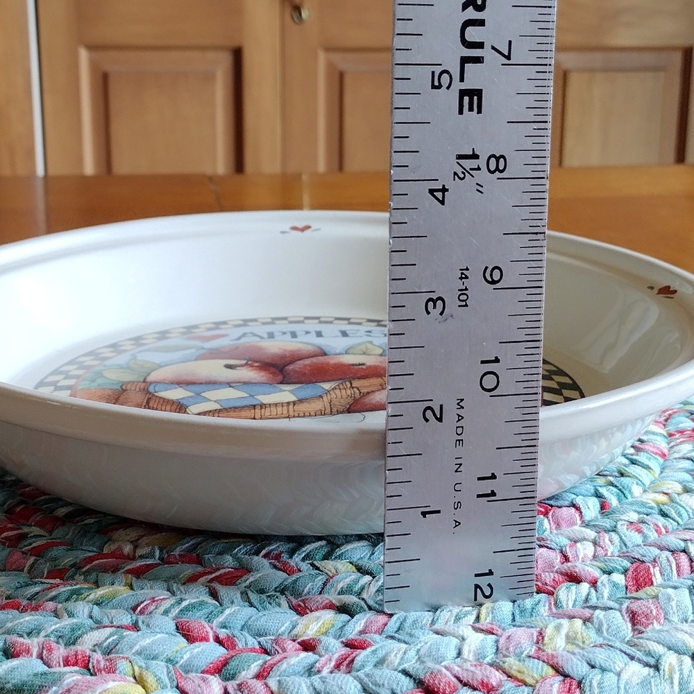 Susan Winget Apple Pie Plate Deep Dish - Picture 3 of 5
